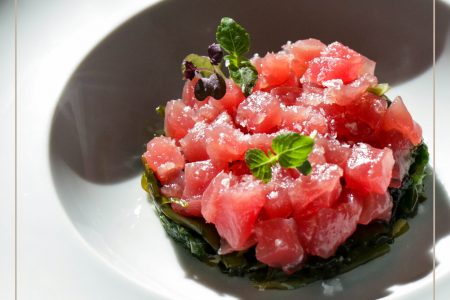 Tartare di Tonno su alga Wakame